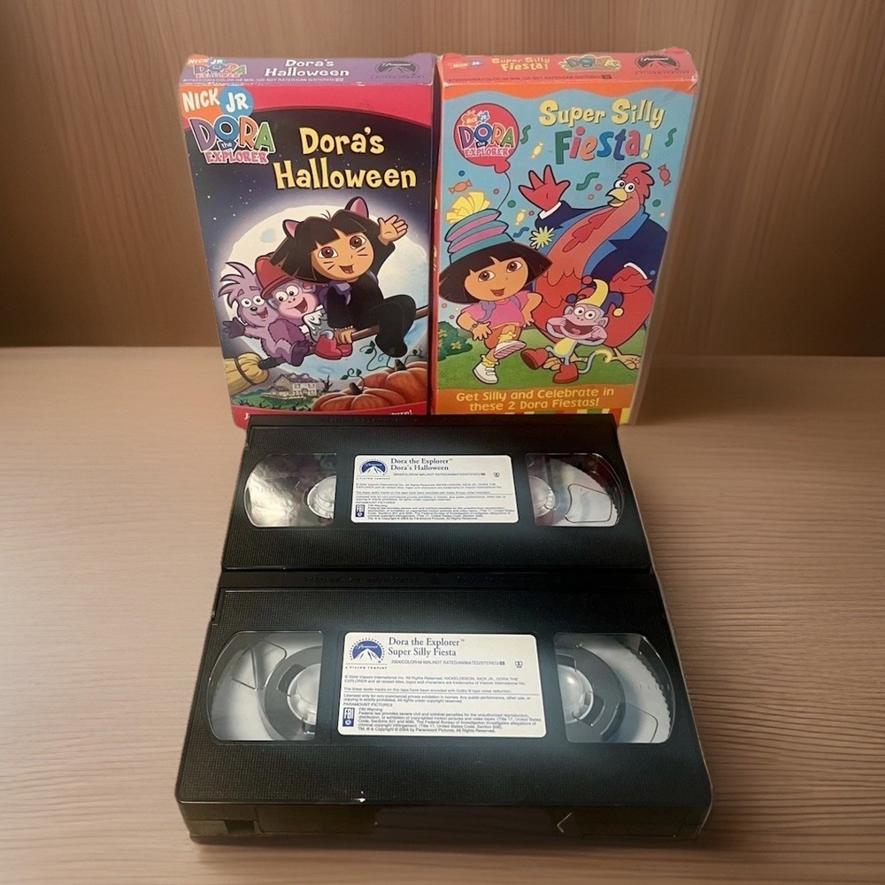 Dora The Explorer: Dora's Halloween & Super Silly Fiesta VHS [Nick Jr] VTG